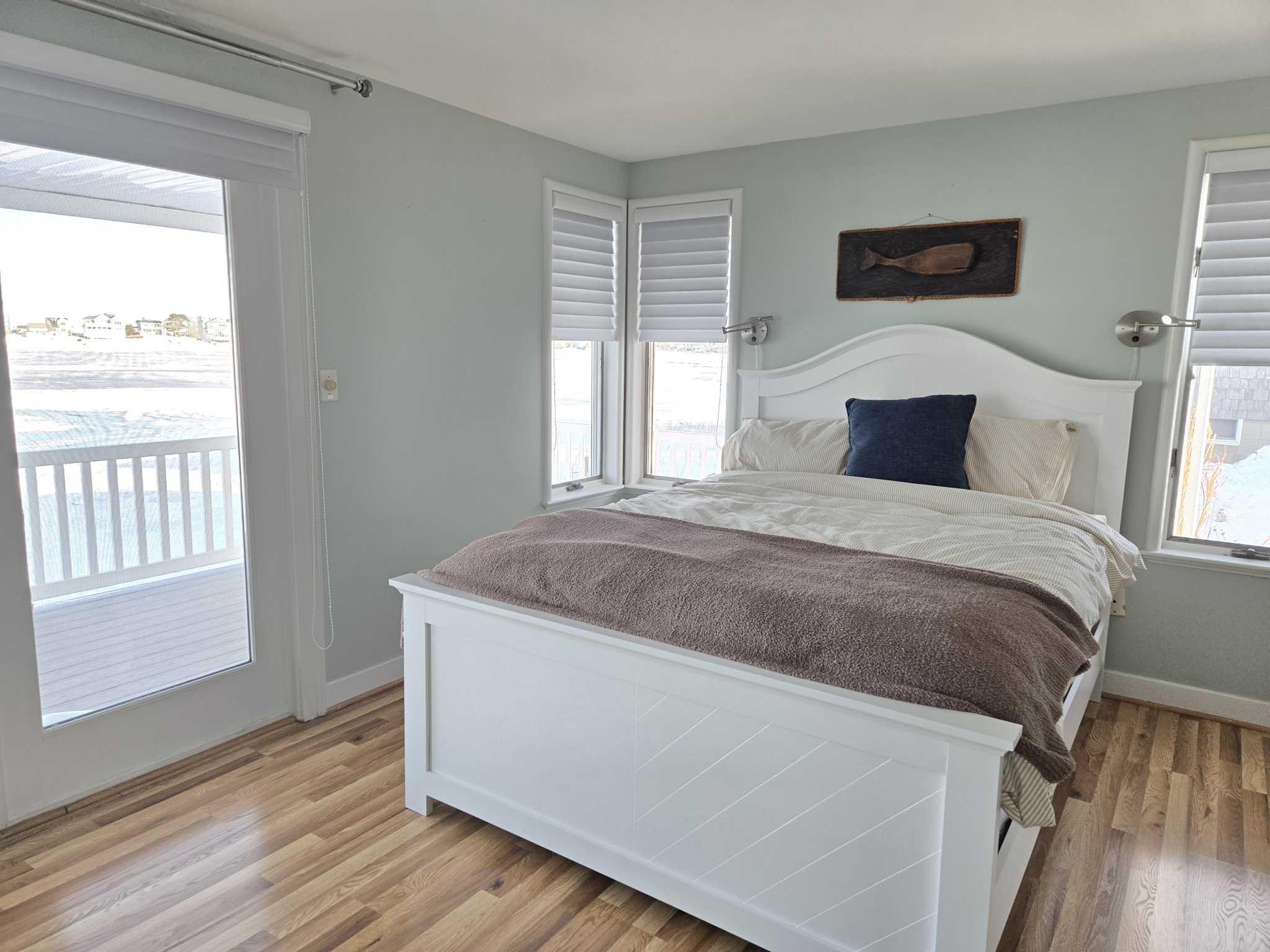 9 Brock Ave. - Image 9